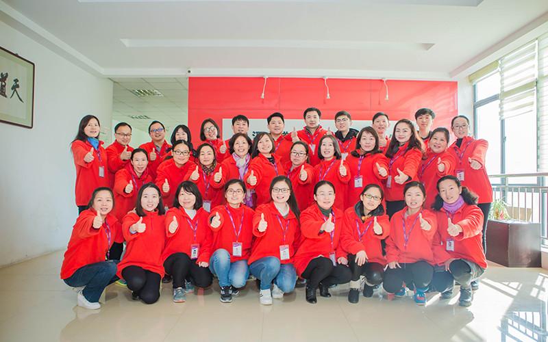 Geverifieerde leverancier in China: - Wuhan dolucky knitwears co.,ltd