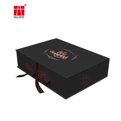 China Recyclable Large Clamshell Gift Box Fashion Sliver Luxury Cardboard Boxes For Clothes Black for sale