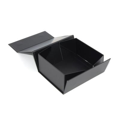 China New Design Recyclable Black Shirt Holiday Gold Folded Transparent Folding Gift Box Jewelry Paper Packaging New Black Modern Storage for sale