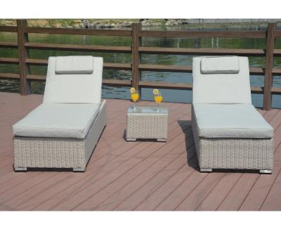 China Modern Aluminum Rattan Frame Sun Sofas Durable Pe Rattan Sun Lounger for sale