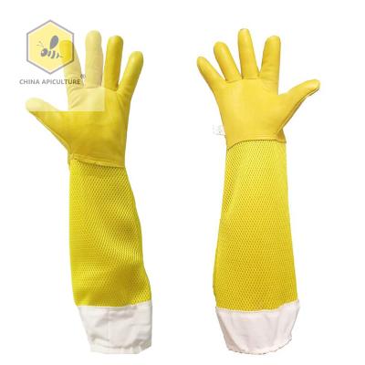 China Yellow Leather Beekeeping Protective Mesh Breathable Goat Skin Glove Bee Farm Beekeeping Tools for sale