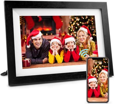 China Wifi Wooden Widescreen 10 Inch Digital Photo Frame LED Digital Video Music Calendar Picture Frame Electronic Picture Frame for sale