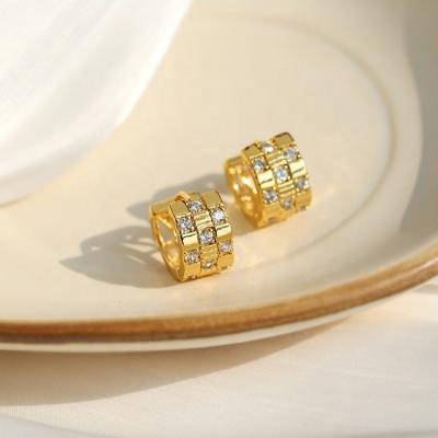 China FASHIONABLE Round Shaped Loop Ring Shaped Diamond Stud Ear Earrings for sale