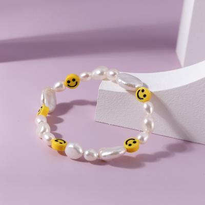 China Fashion Gold Cute Cute Bracelet Women's Baroque Smile Face Pearl Bracelet For Women for sale