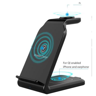 China UniversalÂ   Read to Board 4 in 1 Portable Wireless Charger Qi Charging Dock Phone Charger Stand Holder for Earphone for sale