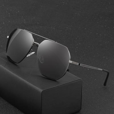 China Fashion Sunglasses OEM UV400 Driving Wholesale Sun Glass Classics Metal Frame Nylon Lenses Light Up Polarized Sunglasses for sale