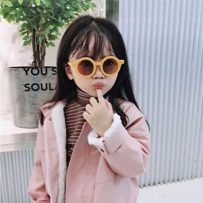 China 2021 Luxury Fashionable Logo Baby Kids Sunglasses Wholesale Cute Shade Round Pastoral Style New Arrival Retro Fashion Sun Glasses For Kids Children for sale