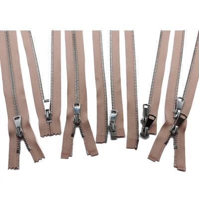 China Hot Sale Factory #5 #5 Silver Tooth Metal Zipper Clothing Zipper Strip Light Brown High Quality Nickel Free for sale