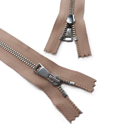 China Cheap Sale #5 Metal Brass Plugged Zipper Factory Made Nickel Free For Clothing/Pocket Zipper for sale