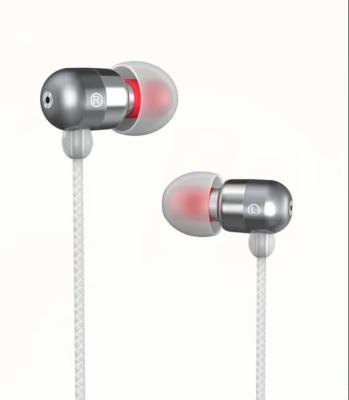 China Perfect Sound XLW Wired High Sound Quality 3.5 Round Hole Cell Phone Computer With In-Ear Headphones for sale