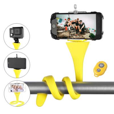 China Adjustable Multi Function Bicycle Handlebar Selfie Stick Camera Phone Holder Flexible Tripod Mount for sale