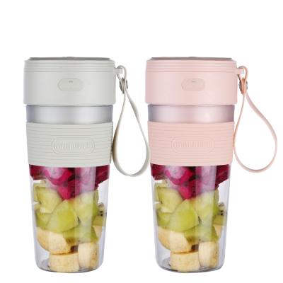 China Car CE Certification Portable Blender Machine Juice Maker Cup Fruit Blender Usb Blender for sale