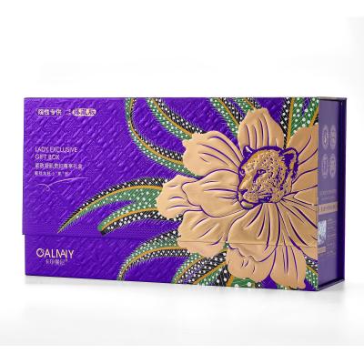 China Custom Cosmetic Packaging Box Skincare Rigid Paper Gift Box With Magnetic Lids for sale