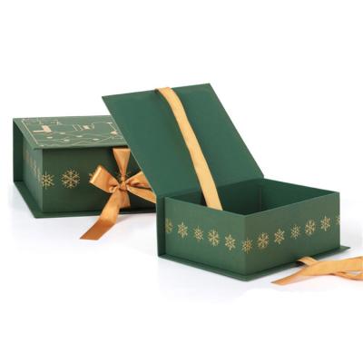 China Recycled Materials Custom Luxury Christmas Gift Packaging Boxes for Custom Orders for sale