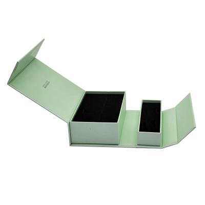Cina Custom Luxury Magnet Gift Box Imballaggio Nuovo design scatola di carta rigida con logo stampato in vendita
