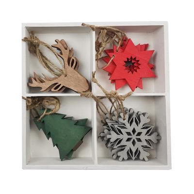 China Wooden Decor For Christmas Wooden Pendants Have Deer Snowflake Tree Shapes In Wooden Box 15.4*15.4*3.4CM for sale