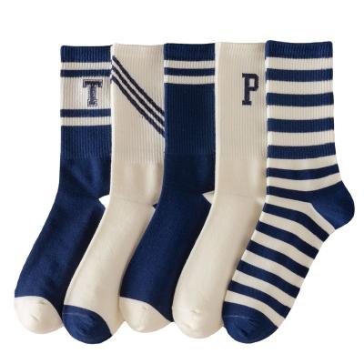 China QUICK DRY Cotton Breathable Mens Stripes Knitted Socks Crew Spring Wholesale Socks for sale