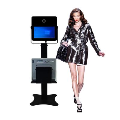 China 15.6 inch Selfie Photo Booth Magic Mirror Photobooth Machine Led Frame Mirror Photo Booth Irisi12 for sale