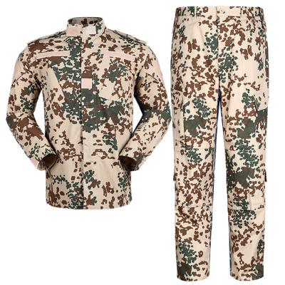 China Hubei Yalida Military Uniforms Rip-Stop Waterproof Camouflage Military Uniform Durable Custom Military Uniform Design for sale