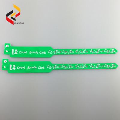 China 2021 Waterproof / Waterproof Promotional Custom Printed Soft NFC Vinyl Wristband PVC Bands For Events for sale