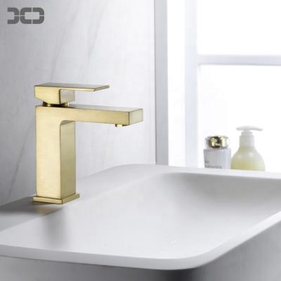 China Metered Faucets Torneira Manufacture cUPC NSF Bathroom Basin Faucet Single Hole Bathroom Faucets for sale