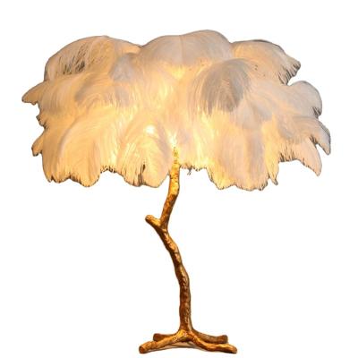 China Modern Luxury Modern Antique Brass Table Lamp Natural Feather Standing Near Light Corner Decorative Copper Resin Brown Led Floor Lamp for sale