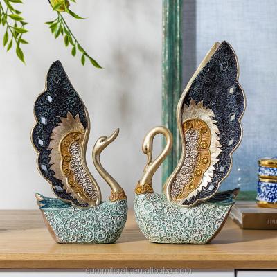 China Europe Design Resin Swan Couples Decoration Fancy Embossed Set for sale