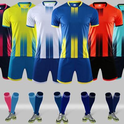 China Sets Soccer Jerseys Uniform Set Custom Mens Soccer Jerseys Adult Soccer Suit Set 2022 New for sale