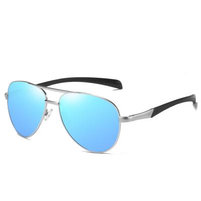 China 2021 New Arriving Polarized Sunglasses China Manufacturer Fashion Sunglasses For Men Training for sale