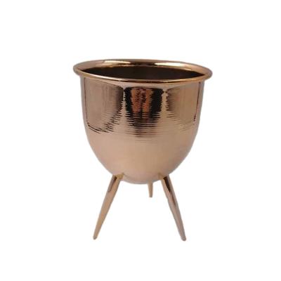 China Europe New Design Round Cast Iron Flower Plant Gold Pot With Stand for sale