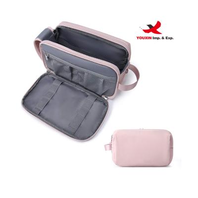 China Durable Makeup Bag In Waterproof Cosmetic Organizer Men Shaving Bag Travel Toiletry Bag Running Storage Large Make Up Bag Package for sale