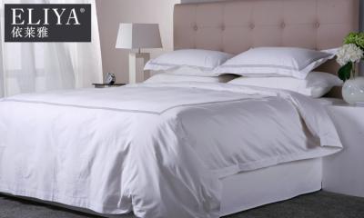 China Queen Size Silky Luxury Hotel Modern Bedding Sets Eco - Friendly for sale