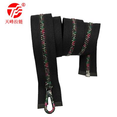 China 5# Side Zipper Open Teeth Multicolor Printed Metal Support Double Y Auto Lock Customized Service for sale