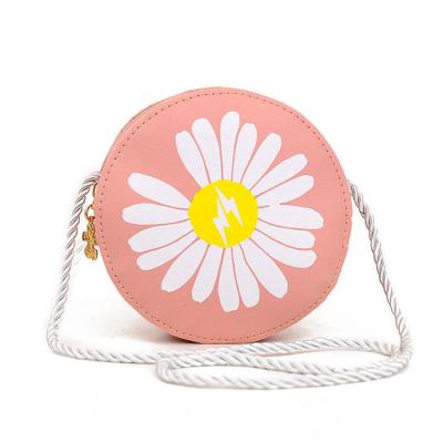 China New Fashion Outdoor Children's Coin Purse Messenger Bag For Girl Waterproof Mini Kid Bag Girl Purse Coin Bag Floral-Design Beautiful for sale