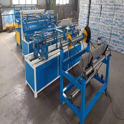 China Fully Automatic Factory 2 Worm Chain Link Fencing Net Weaving Machine With Compact Roll for sale