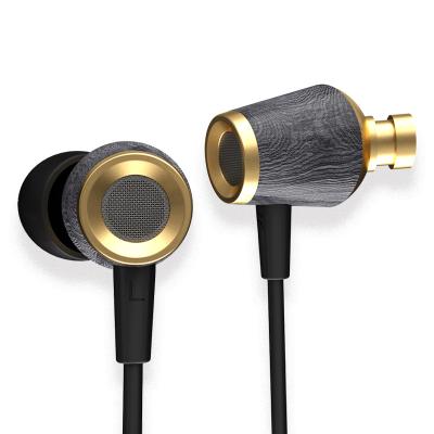 China In-Ear High Sound Quality Bass Application Gold Gaming Hybrid Luxury Heavy Cable Earphone for sale