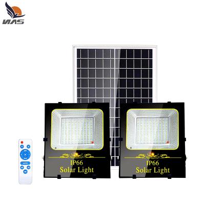 China Manufacturer Sales Eco-friendly Outdoor Solar Powered Floodlight 200W 400w 600W Solar Led Flood Light for sale