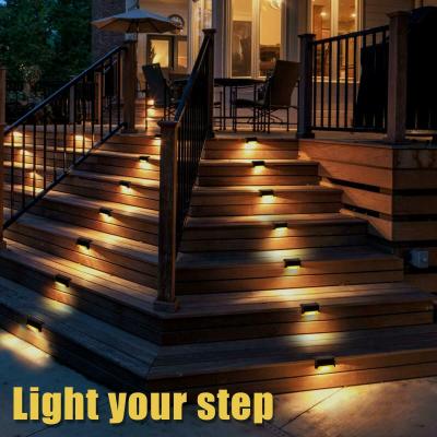 China Automatically Solar Powered Porch Outdoor Waterproof Outdoor Waterproof Deck Lamp Garden Deck Lamp Staircase Automatic On/Off Solar Wall Lamp LED for sale