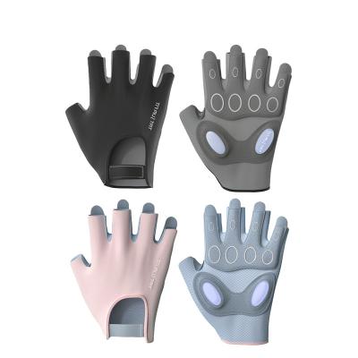 China Fashion Unisex Wholesale Grip Non Slip Mat Sports Fitness Yoga Retraining Gloves for sale