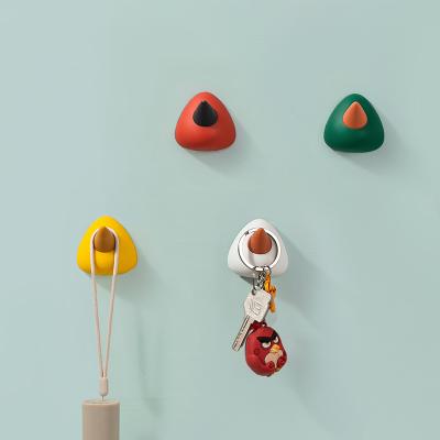 China Eco-friendly Creative Home Storage Animal Bird Hangs Self-adhesive Plastic PP Holder Wall Small Sticky Head Hook for sale