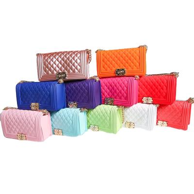 China This is rainbow jelly bags women transparent and waterproof shoulder handbags 2021 silicone/PVC wholesale jelly candy purse for sale