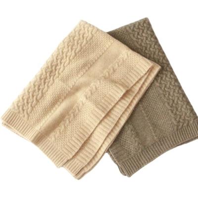 China Luxury Anti-Pull Knit Cable Baby Blanket 100% Organic Hand Knitted Pure Mongolian Cashmere Baby Blanket for sale