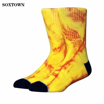 China 2020 Athletic Street Sport Hip Hop Basketball Fashion Tube Men Terry Cotton Tie Dye High Socks for sale