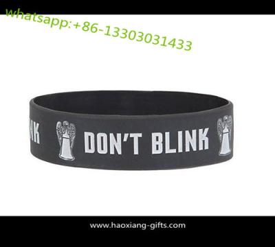 China Sports Souvenir Promotional glow in dark Customized Silicone Wristband/bracelet for sale