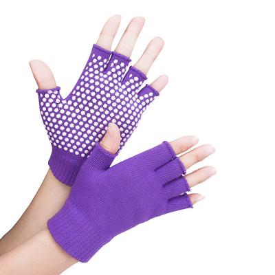 China Non Slip Half Finger Gym Glove Hot Selling Sport Glove With Bandage for sale