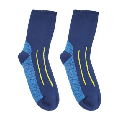 China Custom Logo Winter Outdoor Windproof Nylon Breathable Waterproof Sports Socks for sale