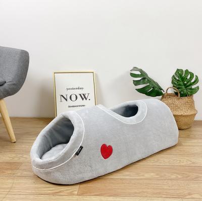 China New Design Custom Made High Quality Hot Dog Cat Plush Pet Bed from Cat Beds Pet Sleeping Bag Travel New Design for sale