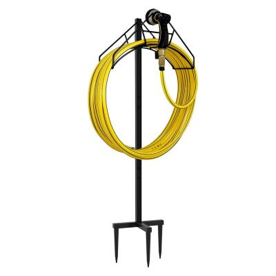 China Custom Europe Factory Garden Promotional Decor Metal Water Reel Hose Storage Hanger Rack for sale