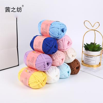 China Viable Factory Wholesale Crochet Hand Knitted T Shirt Yarn 100g DIY Polyester Knitting Fancy Yarn for sale