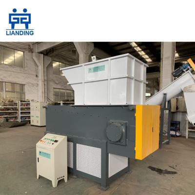 China Hotels 800kg/h Small Size Plastic Shredder Machine For Industrial Plastic Chips Shredding Crushing Recycling for sale